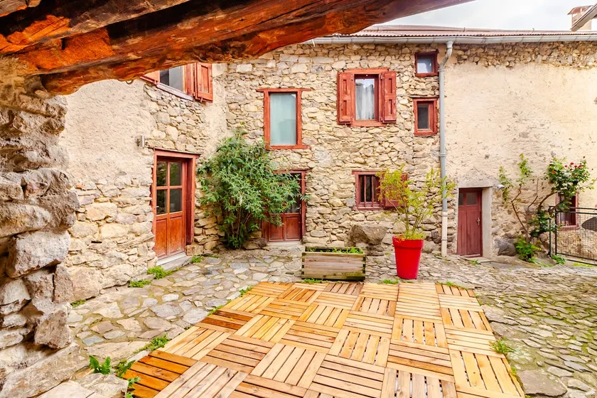 The Orus Patio - Image 1