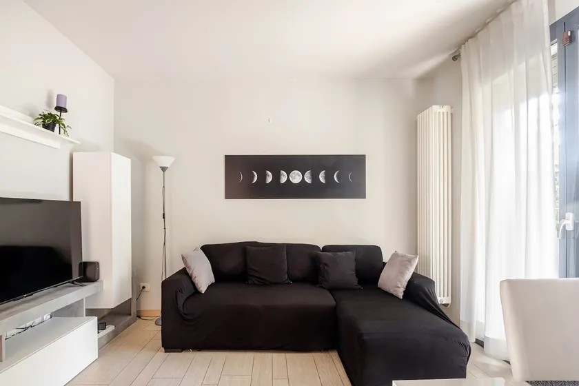 House Moon - Milano San Siro easy park, M5 center - Image 1