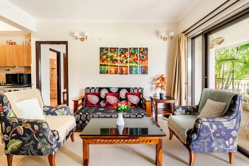 Faodail 25 - Pool front 2BHK @ Acron Seawinds, Baga - Image 1
