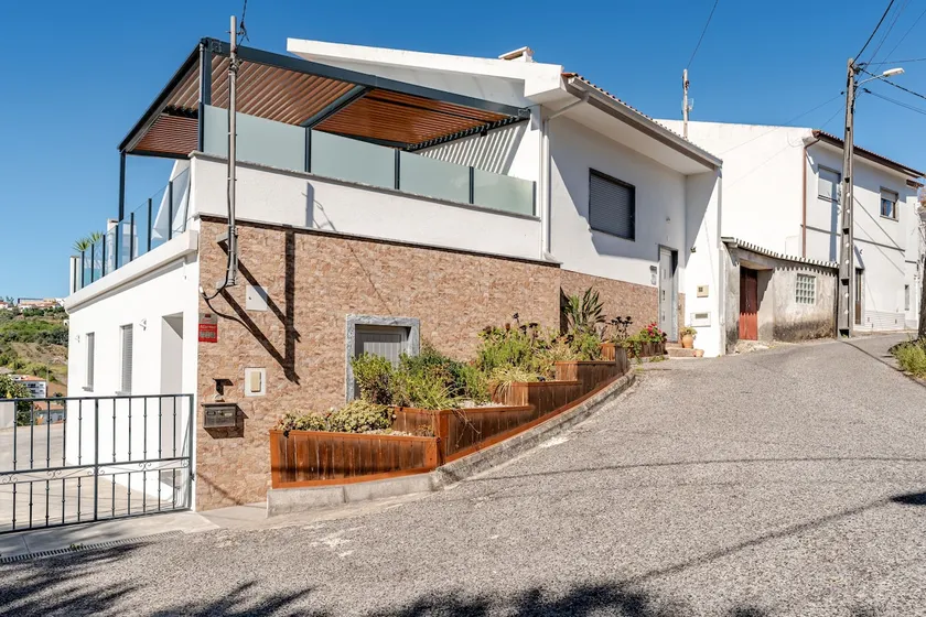 House in Aldeia Centenária, near the Lis River - Image 1