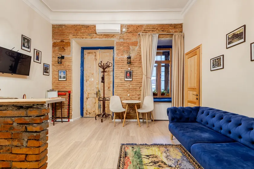 Fabrika Hostel & Suites - Image 1