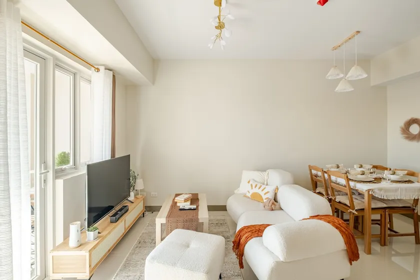 Cozy 1BR Suite | Amenity floor | Workcation-ready - Image 1