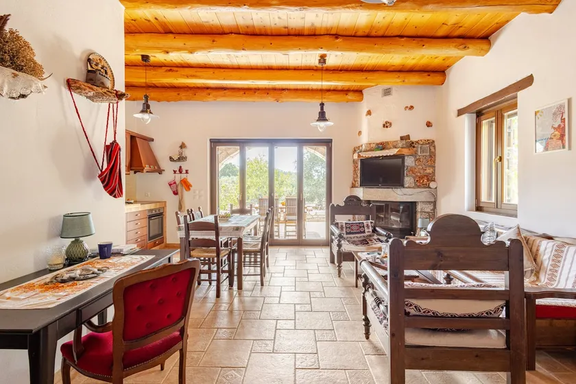 ARADENA TRADITIONAL House 4 - Image 1