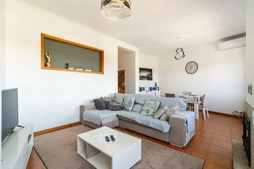 3‑Bedroom Home with Hot Tub and Nature-Wifi 1Gb - Image 1