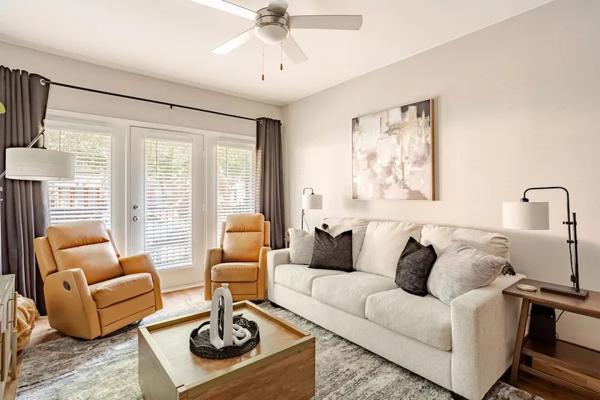 Luxury Apartment in Bricktown Riverwalk - Image 1