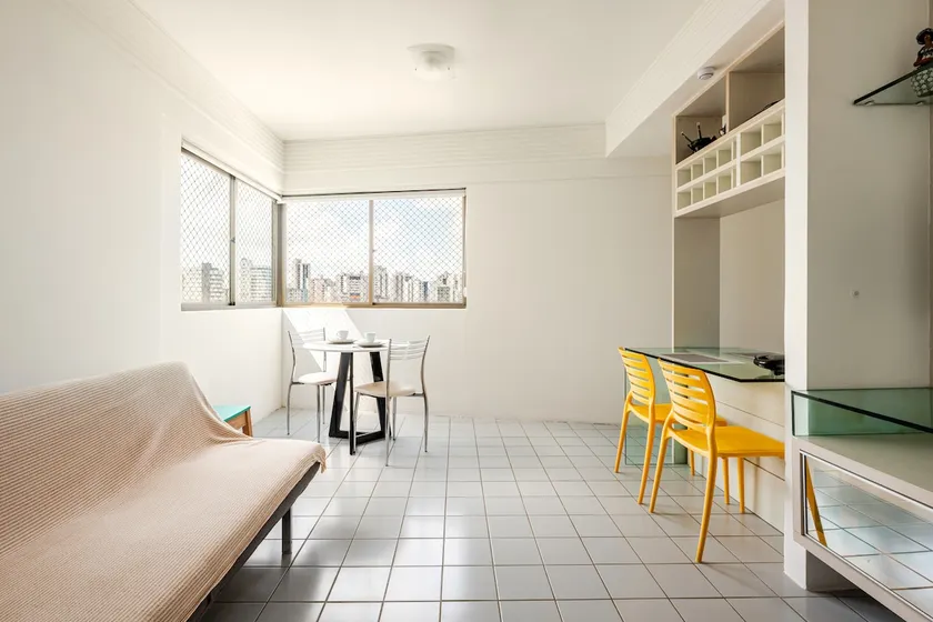 Modern Studio in Graças- Wi-Fi, Parking & Location - Image 1