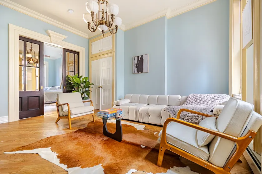 Modern Comfort, Old Charm: 5 min to NYC•Patio•BBQ - Image 1