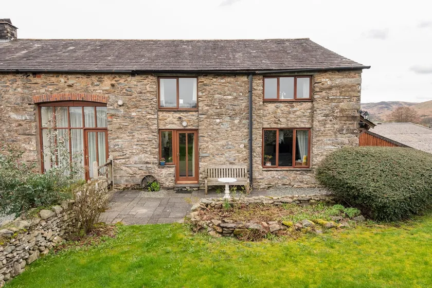Stablecroft Cottage - Image 1