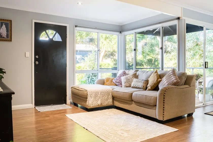 Peaceful home near Beach and Rainforest Waterfall - Image 1