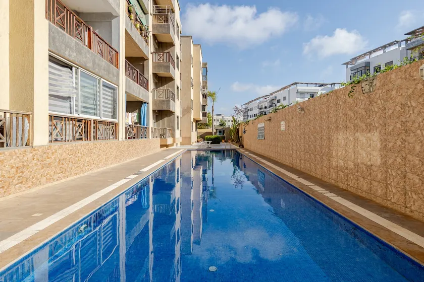 Chic apartment, Pool, Gym, Fiber WiFi - Image 1