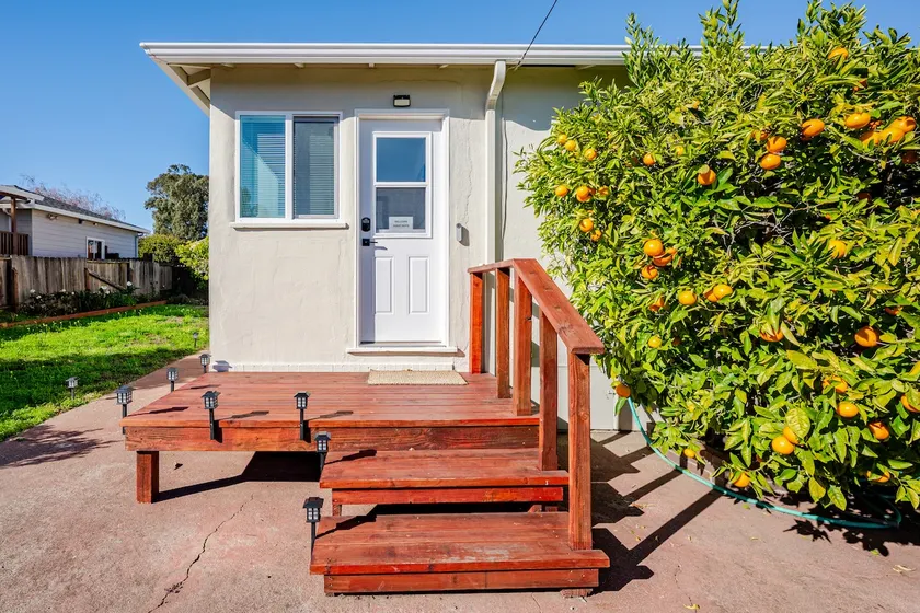Luxe SFO Sanctuary• Spa Shower + Patio •Taxes incl - Image 1