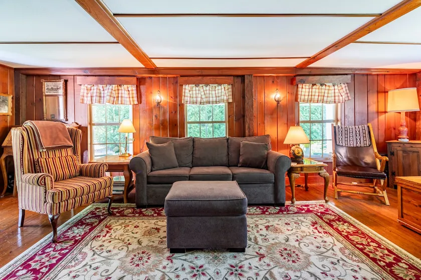 Norbrook Farm ~ Rustic farmhouse w/ pond & trails - Image 1