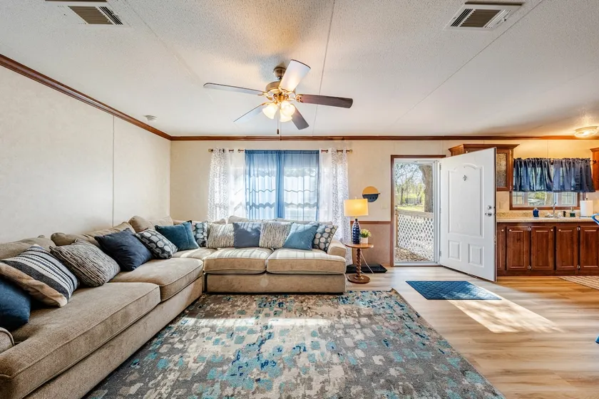 Coming Soon! Big Blue House on Birkland - Image 1