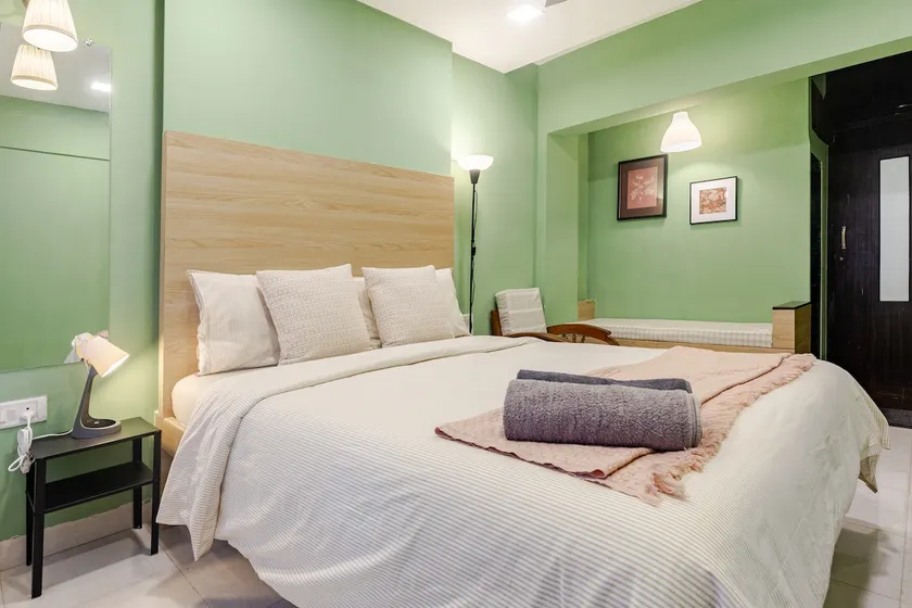 Stylish Private 2BHK In Bandra - Image 1