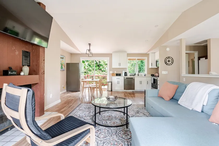 Cozy 2BR Home- 8 min to PAE | Near Highway & More! - Image 1