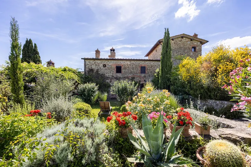 The enchanted garden in Chianti - Image 1