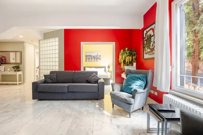 The Roman Residence at Spanish Steps - Image 1