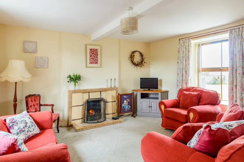 Grove Fort Self Catering Farmhouse - Image 1