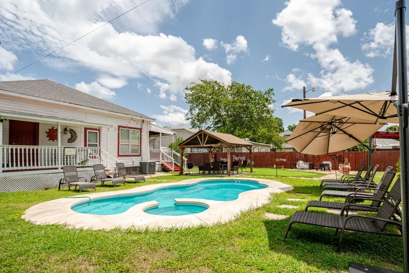 Casa Perla Pool, Spa, Fire Pit & Margarita Bar - Image 1