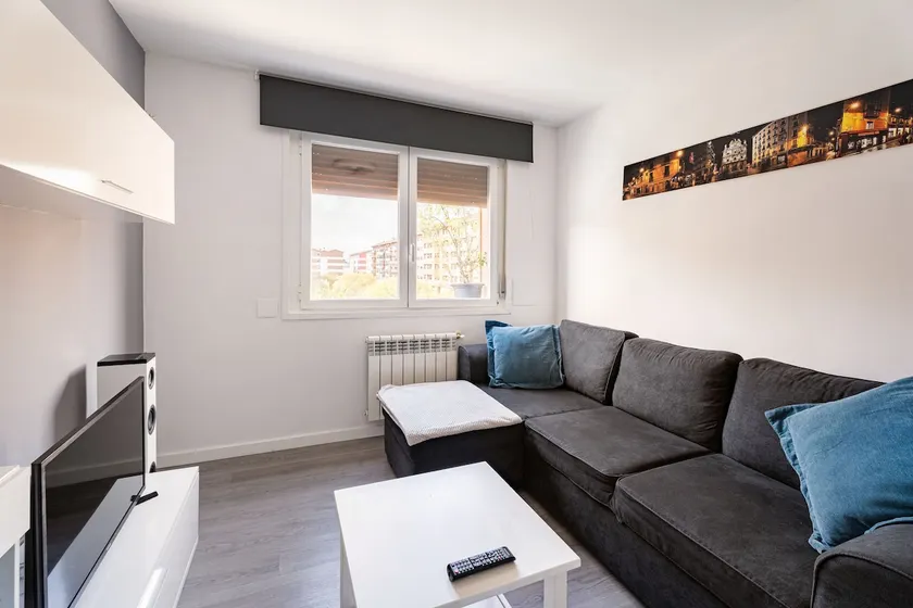 Apartment near the center. - Image 1