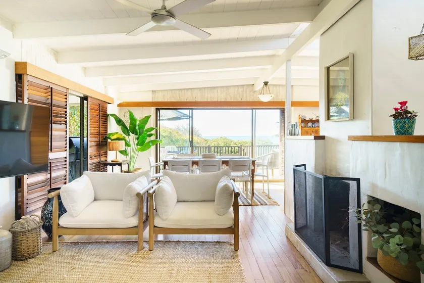 AZURE - BEACH HOUSE ON THE BEACH - Image 1