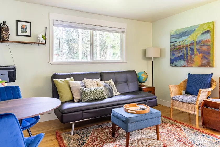 A Cute, Clean, & Comfy SW Portland Guest Apartment - Image 1