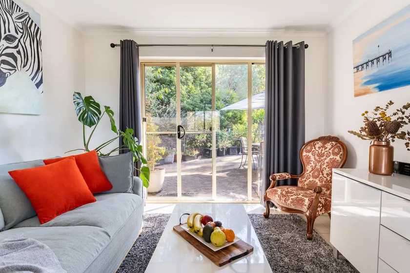 Peaceful place in the Adelaide hills - Image 1