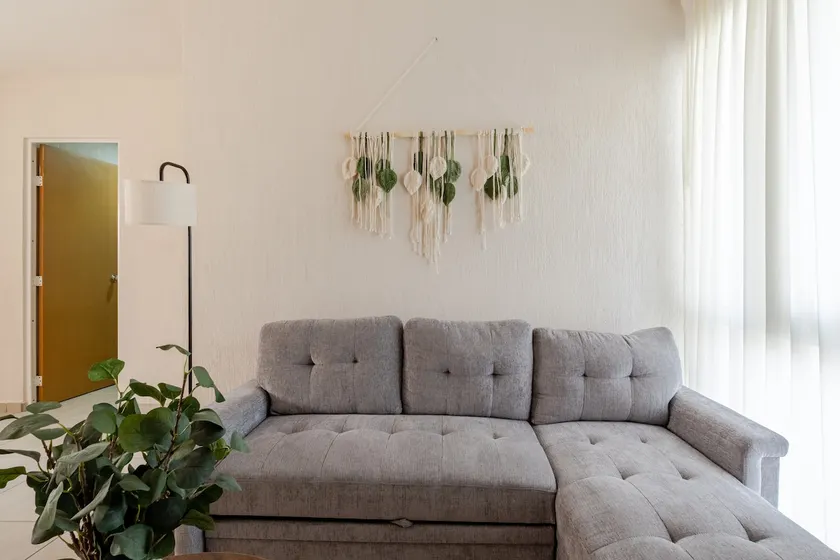 Apartment in downtown Santa Anita - Image 1