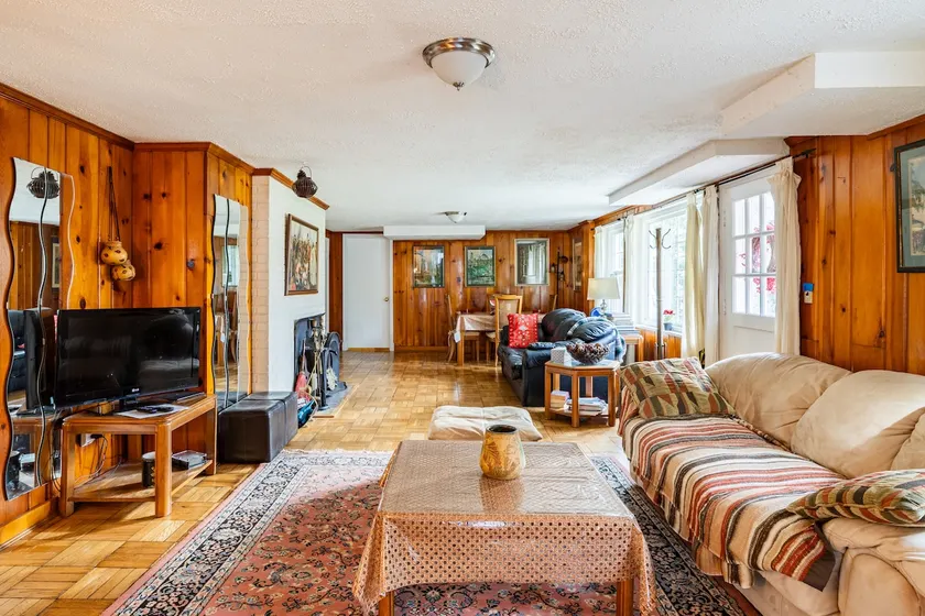 Summer sale, full apt 10 mi from DC - Image 1