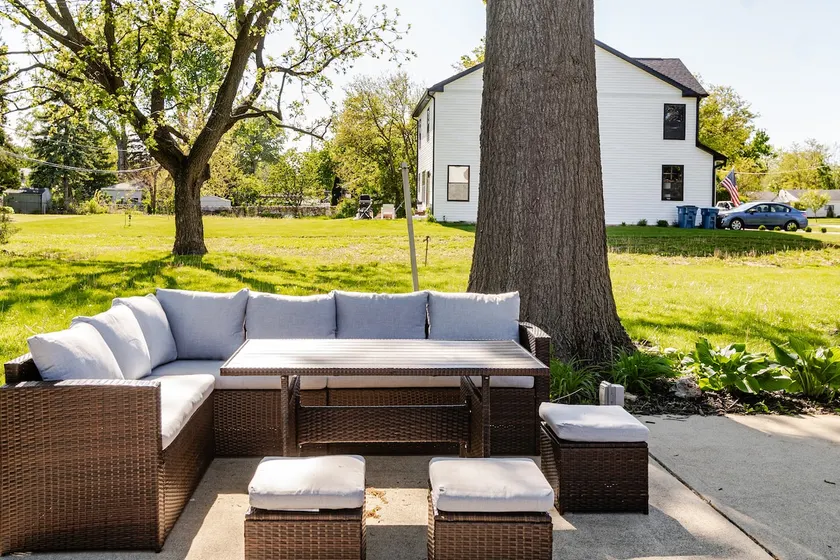 Near ORD & Rosemont • Game Room • Sleeps 10 - Image 1