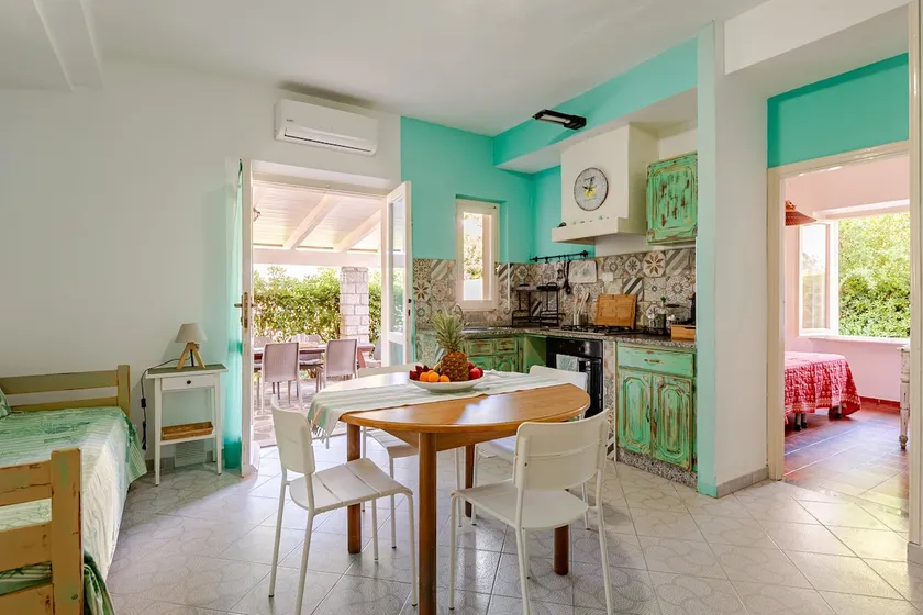 Three-room apartment just a stone's throw from the beach - Image 1