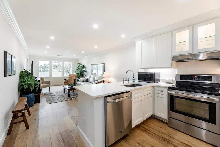 Riverside Condo with Marsh View Balcony - Image 1