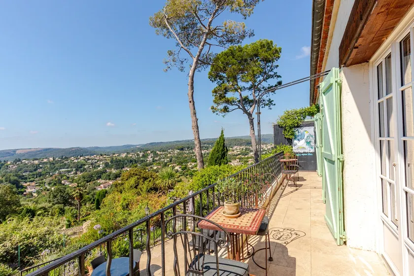 Beautiful Provençal Villa Stunning views, fab pool - Image 1