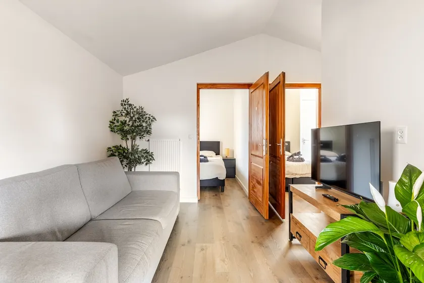 Nice, spacious log cabin near Amsterdam & Zandvoort - Image 1