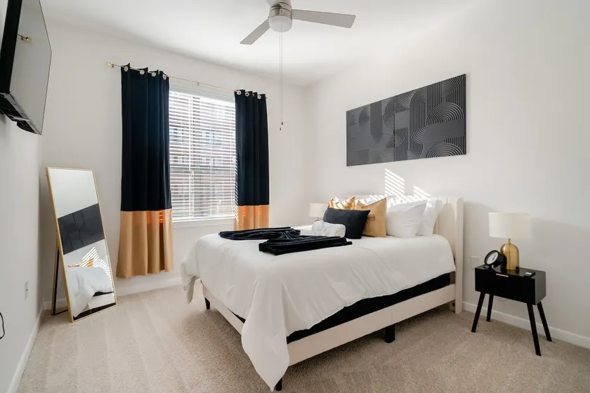 Luxury 1BR | Midtown/Downtown - Image 1