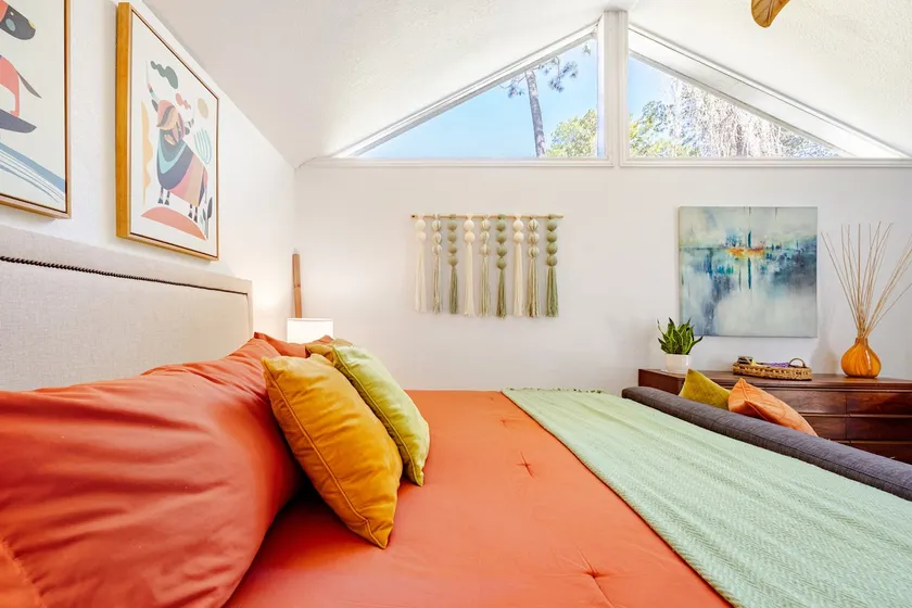 The Studio atThe Bedford House-Sanford / 1BR&1BA - Image 1