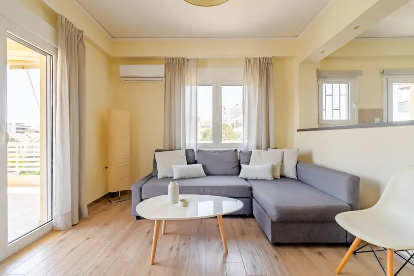 Modern apartment in Voula next to the beach - Image 1