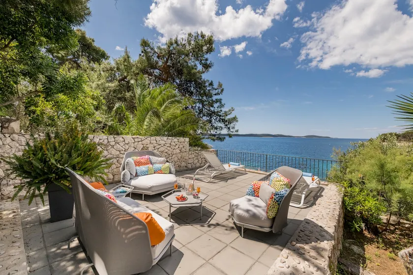 Pine Beach Villa - Image 1