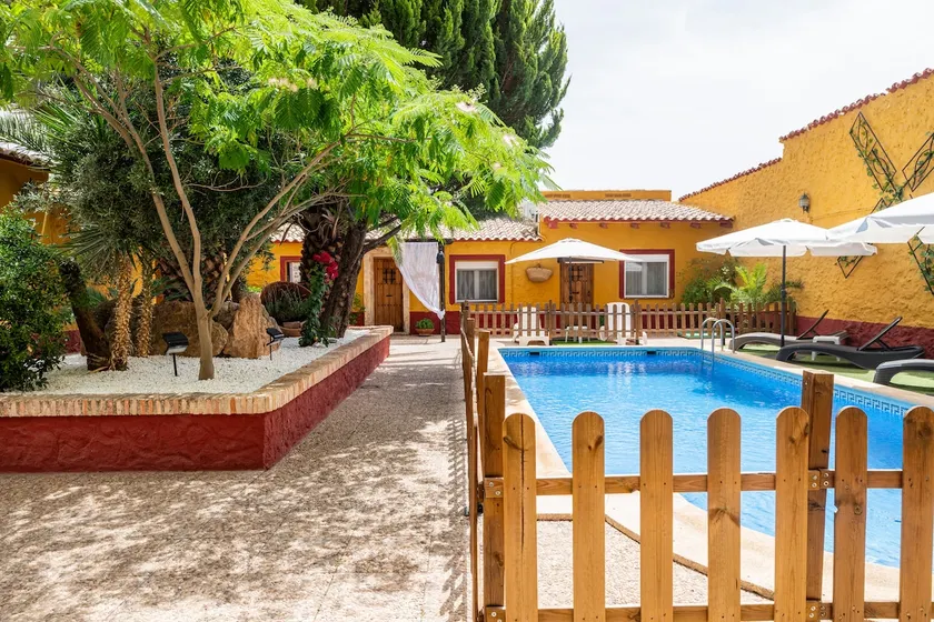 Villa Olalla Rural Accommodation - Image 1