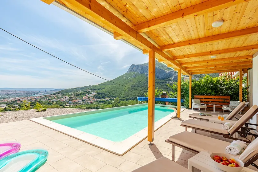 Panoramic Leisure Retreat - Image 1