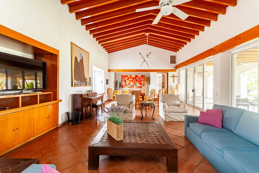 Beautiful and spacious family house in a residential development - Image 1