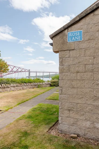 3 Bedroom harbourside apartment, Queensferry, 10 miles from Edinburgh - Image 1