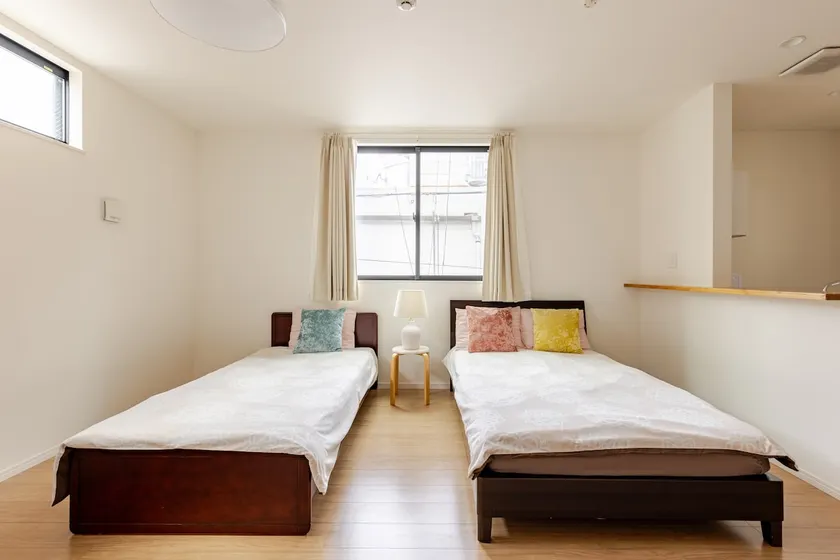 Shuntaroさんのアパートメント、Beige apartment - Image 1
