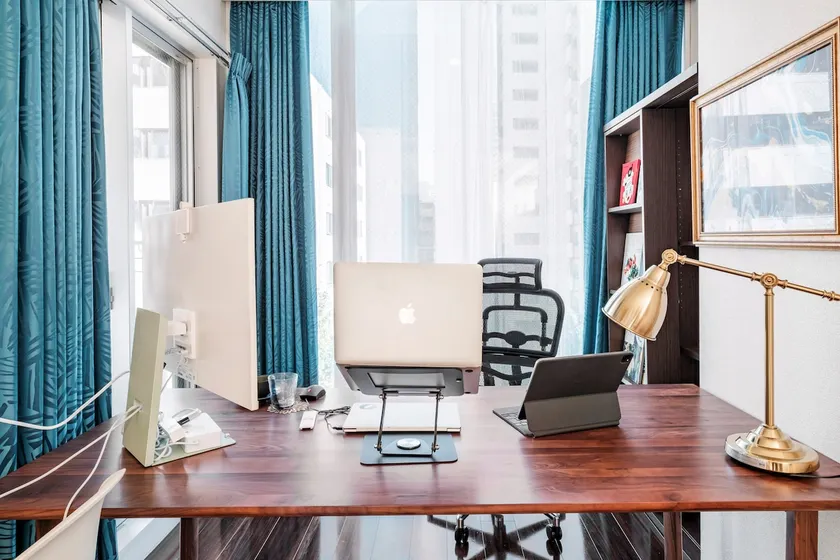 Nagoya Digital Nomad Work Base with monitor screen - Image 1