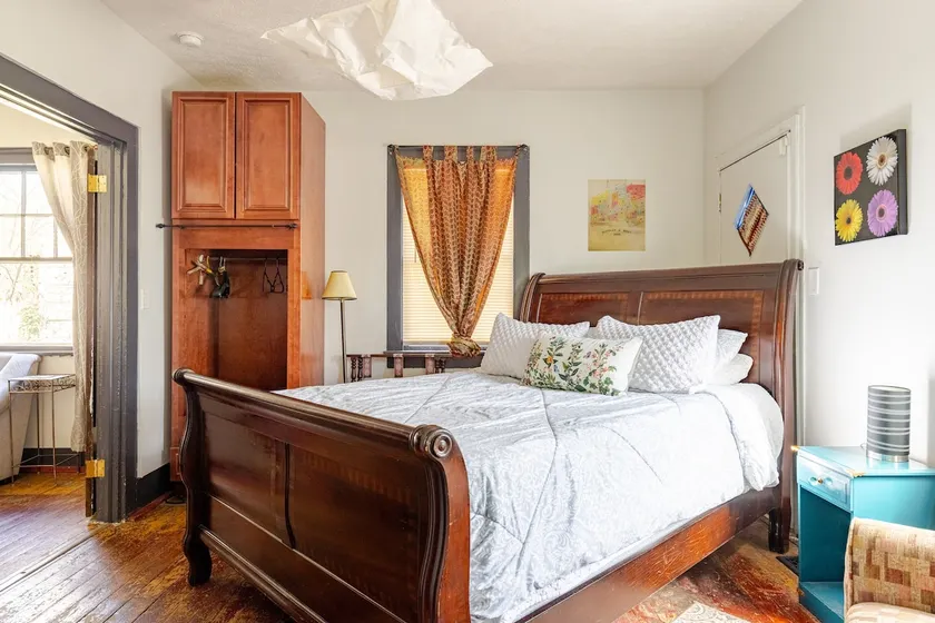 Handmade Charm, a warm, cozy house in the city - Image 1
