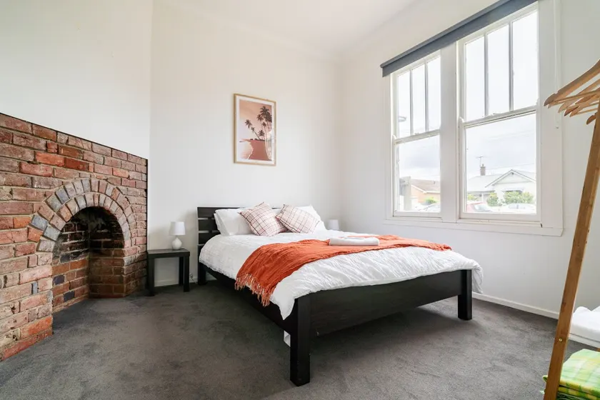 Central Geelong Federation Home - Image 1