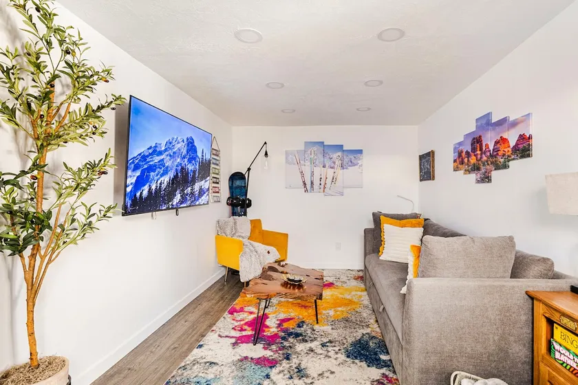 Perfect Spot for Skiers & Snowboarders Lovers - Image 1