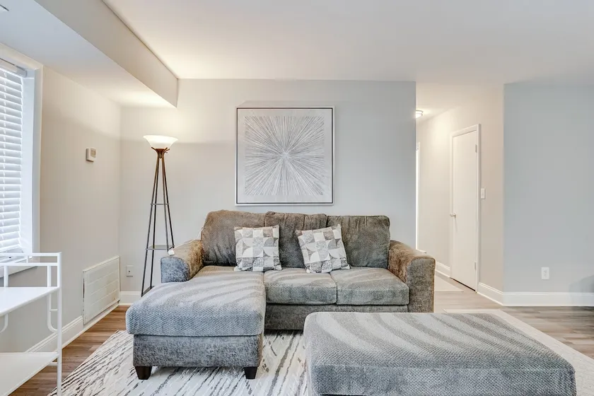 2BR Near Old Town & MGM | First-Level Unit - Image 1
