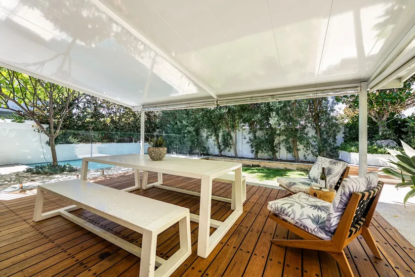 Cott Life - Bright Villa with heated private Pool - Image 1