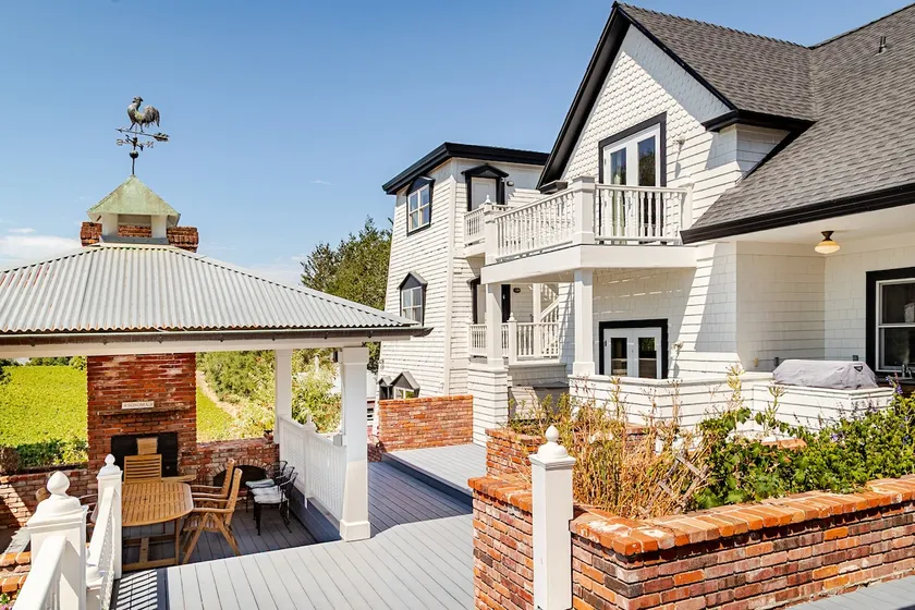 6 BR Vineyard Estate w/VIEWS! - Image 1